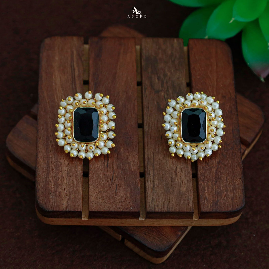 Ahelia Glossy Rectangle Cluster Pearl Earring