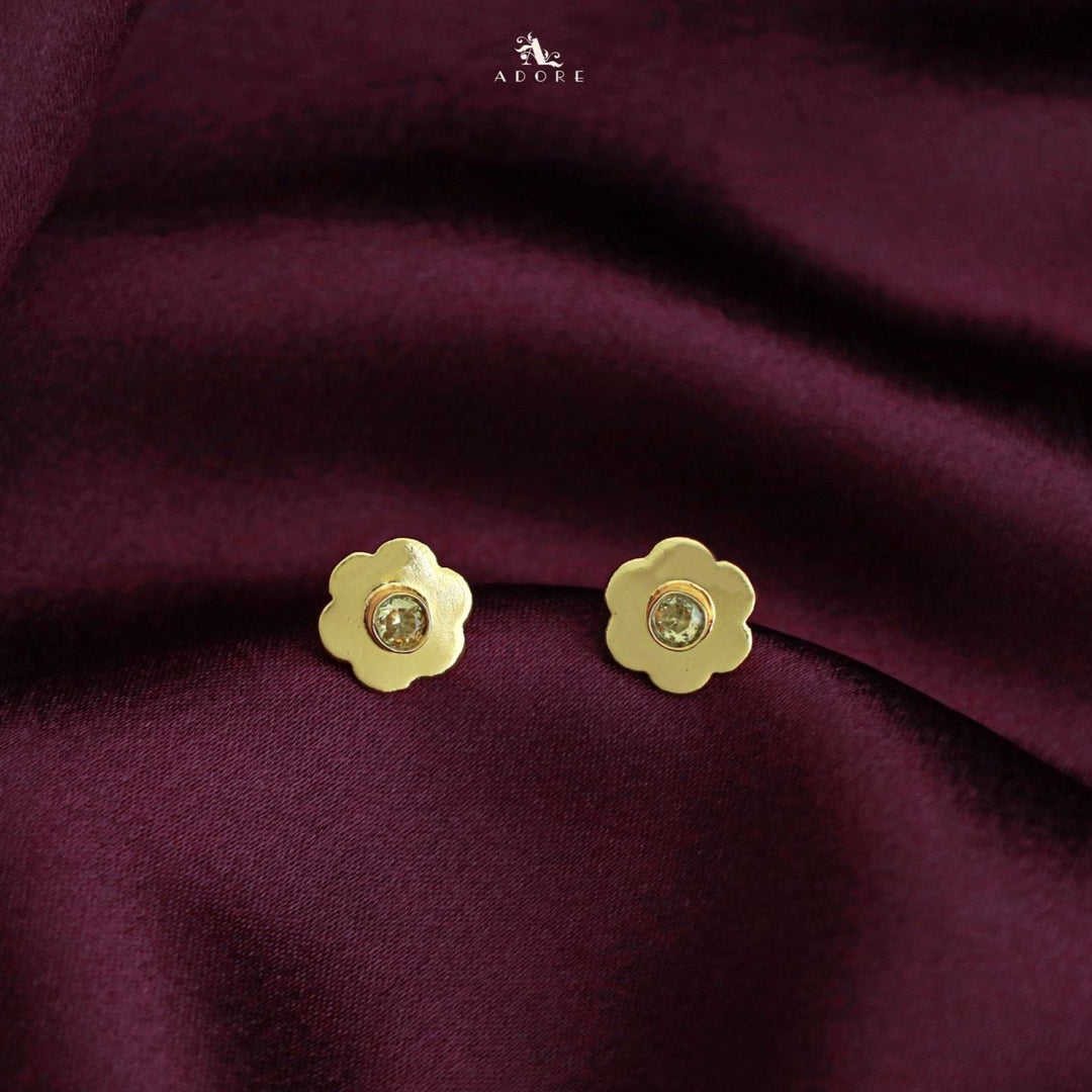 Viana Glossy Flower Stud
