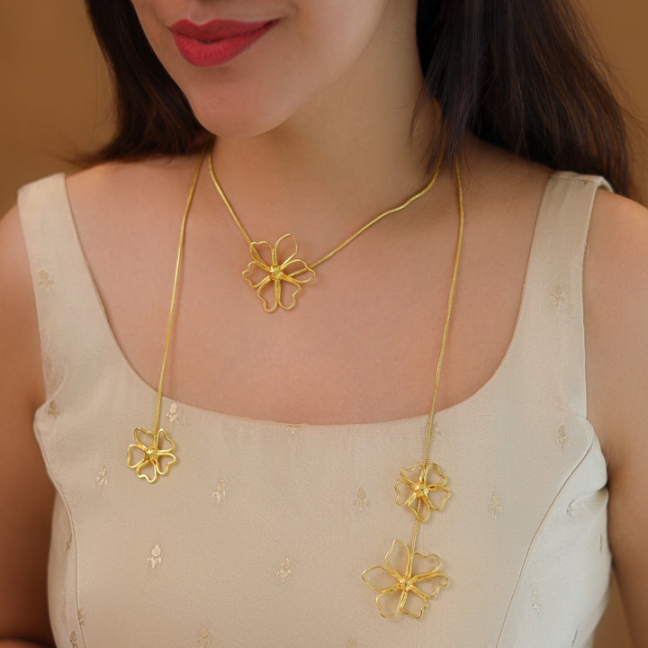 Naisha Golden Tetra Flower Short Neckpiece