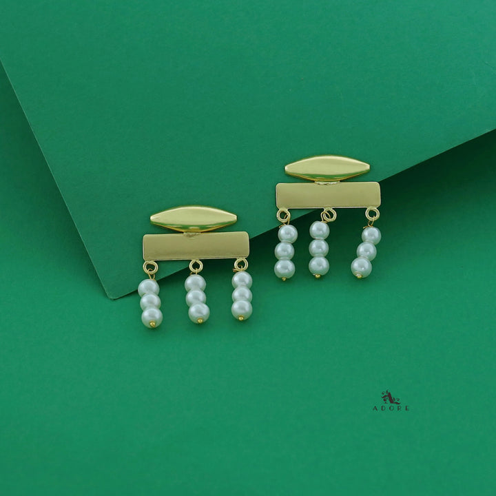 Elora Golden Tri Pearl Earring