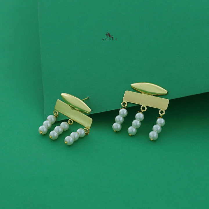 Elora Golden Tri Pearl Earring