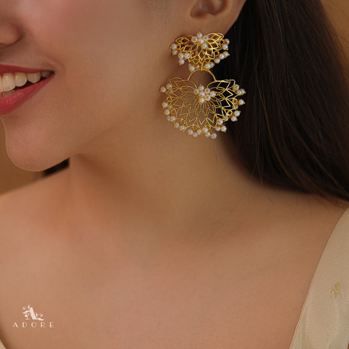 Dhana Dual Lotus Pearl Earring