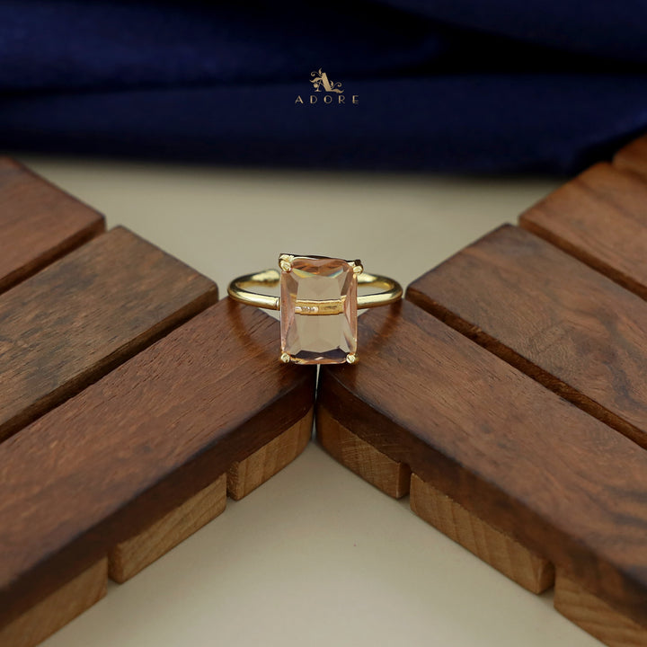Rinza 4 Claw Glossy Rectangle Ring