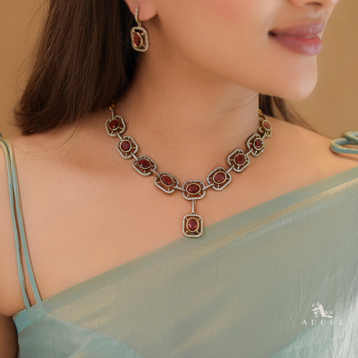 Curved Rectangle Oval Glossy Short Neckpiece with Earring