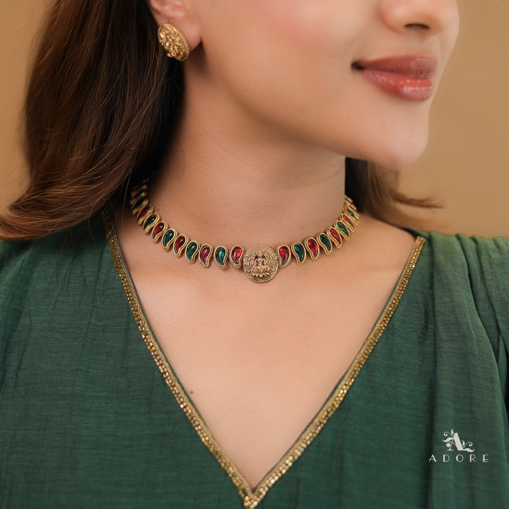 YASHASRI DEVI SHORT NECKPIECE WITH EARRING