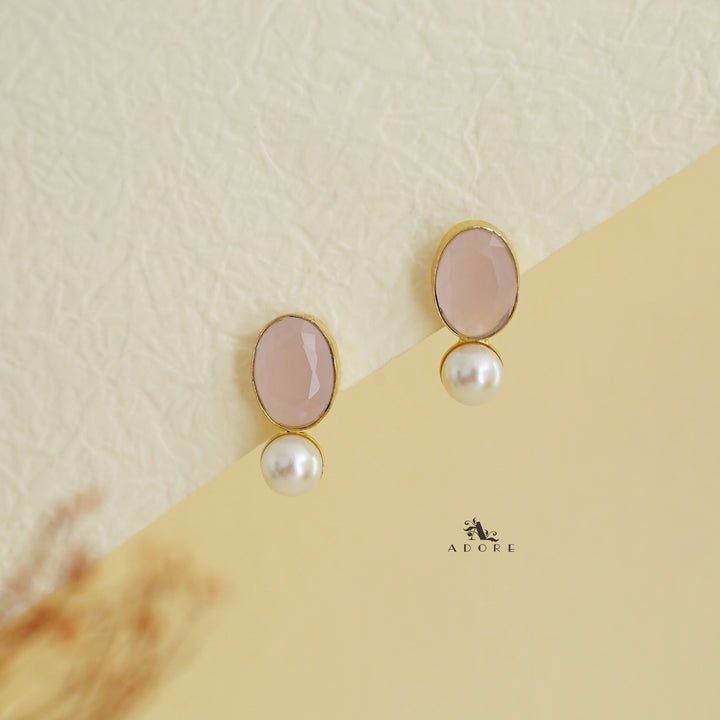 Laney Golden Oval Glossy Stone Pearl Earring