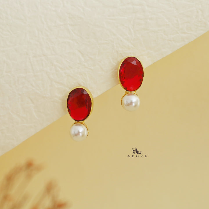 Laney Golden Oval Glossy Stone Pearl Earring