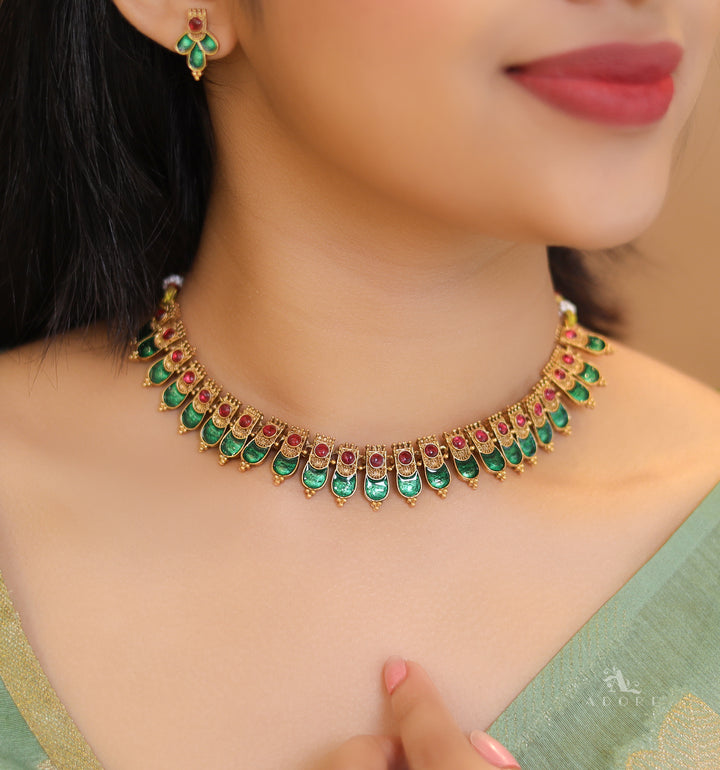Dhruvi Enamel Circle Stone Neckpiece With Stud