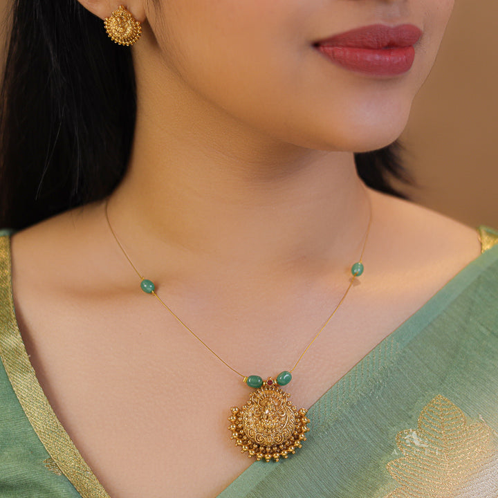 Padmalaya Lakshmi Pendant String Neckpiece With Stud