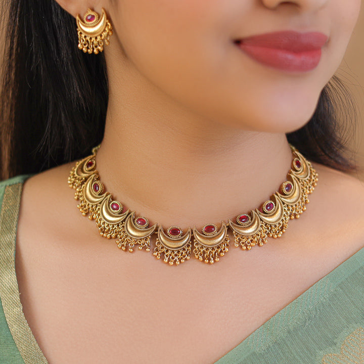 Swarupa Chandra Neckpiece With Earring