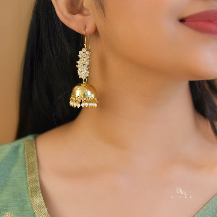 Nashwa Cluster Pearl Jhumka Drop