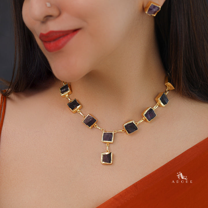 Velora Square Raw Stone Neckpiece With Stud