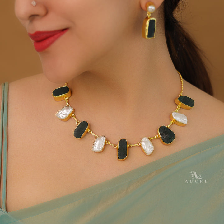 Celeste Raw stone Baroque Short Neckpiece with Earring