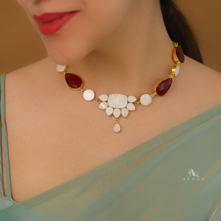 Dew Drop Flower MOP Short Neckpiece