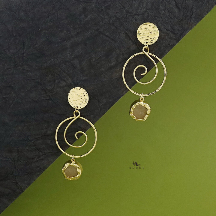 Lyra Golden Swirl Raw Stone Earring