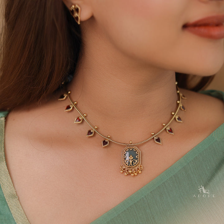 Sharvani Palakka Neckpiece With Earring