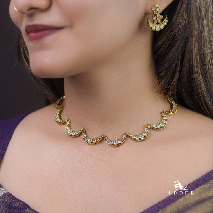 Akanshika Half Moon Neckpiece With Earring
