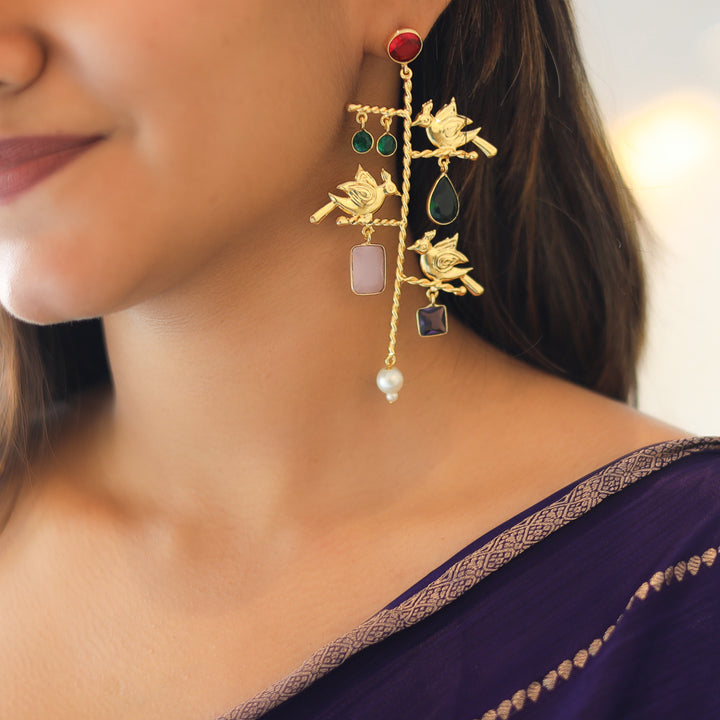 Golden Twisted Stick Tri Bird Pearl Glossy Stone Earring