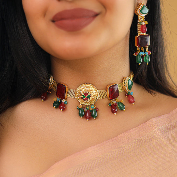 Golden Circle Jadau Kundan Flower Glossy Choker With Earring