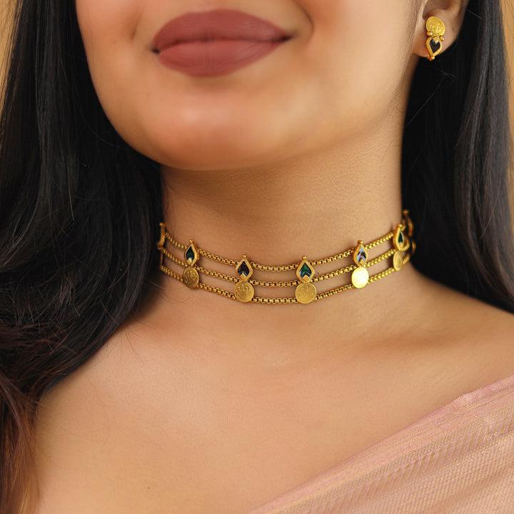 Sree Lakshmi 3 Layer Kashi Palakka Choker With Stud