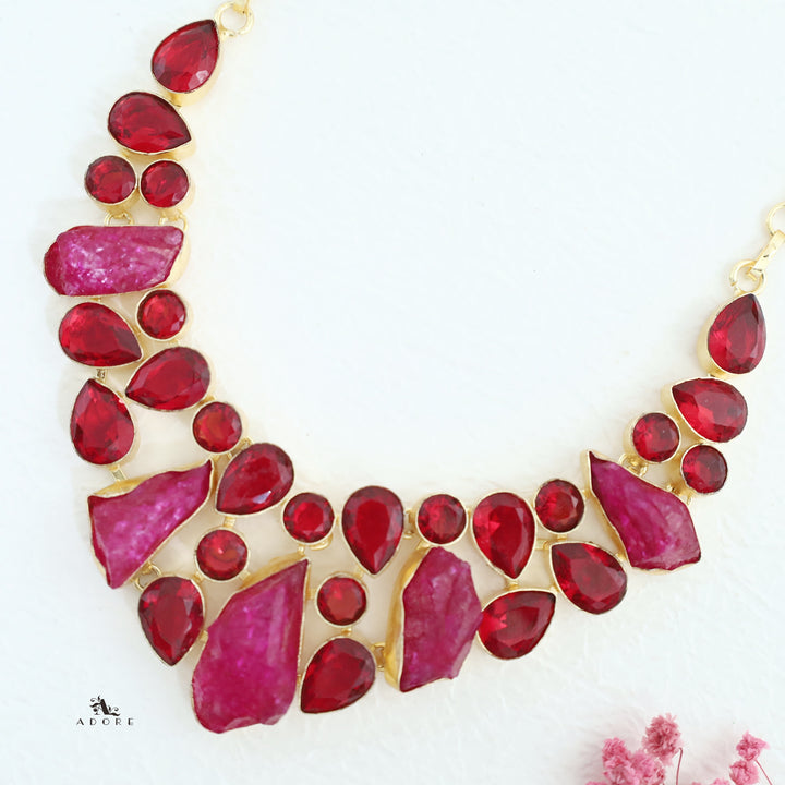 Lavinia Neckpiece