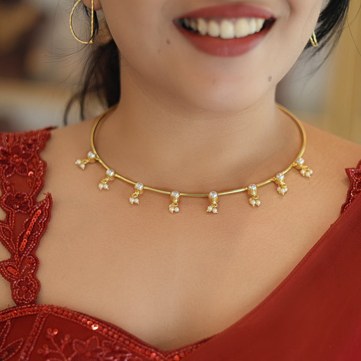 Hirabai 8 Pearl Golden Neck Cuff