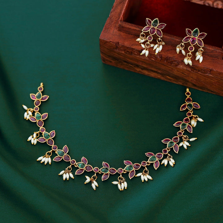 Dhala Padma Rice Pearl Short Neckpiece With Earring