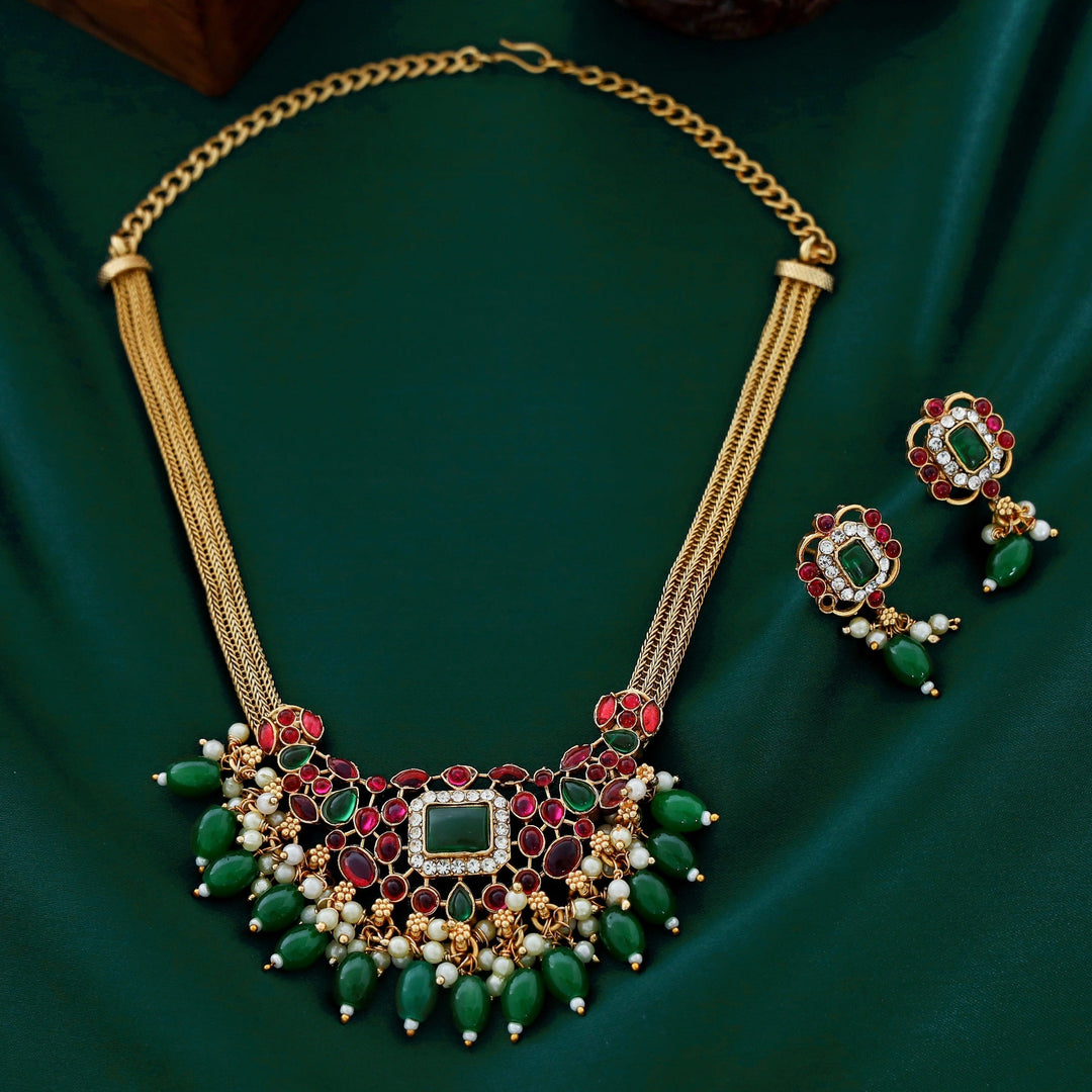 Anaya Emerald Pearl Neckpiece With Earring