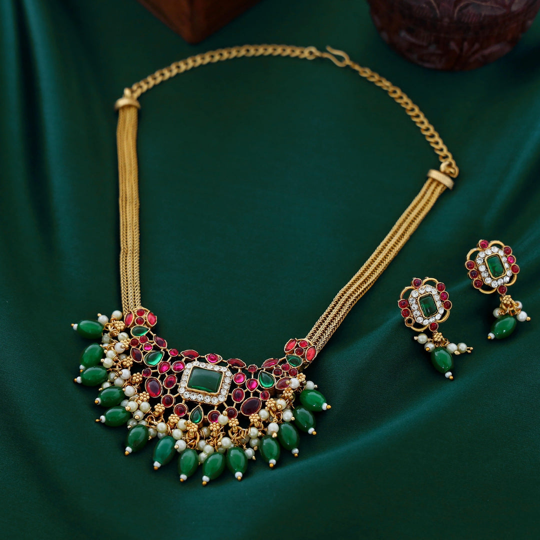 Anaya Emerald Pearl Neckpiece With Earring