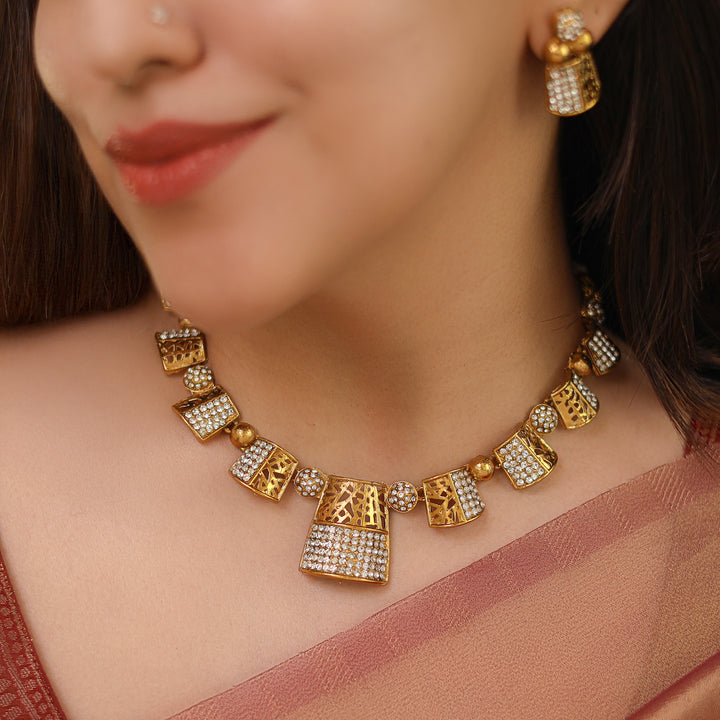 Samvrudhi Rectangle Stoned  Short Neckpiece With Earring