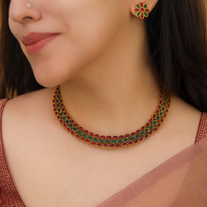 Parinita 3 Layer Kemp Stone Short Neckpiece With Earring