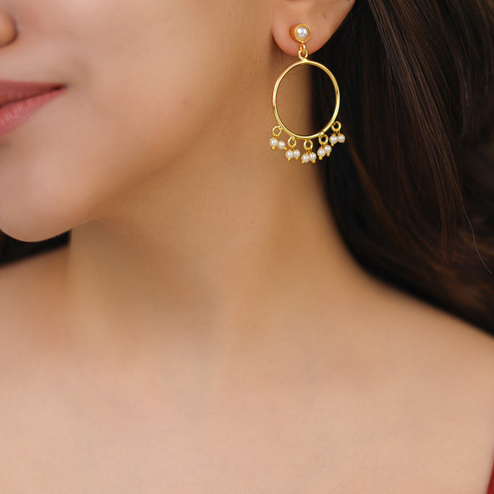 Allister Hoop Pearl Earring