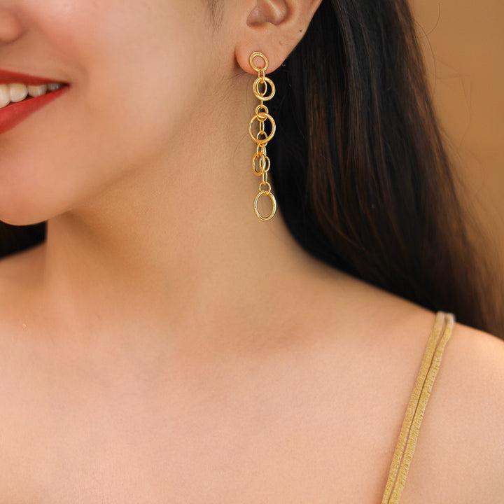 Reyz Golden Circle Long Chain Earring