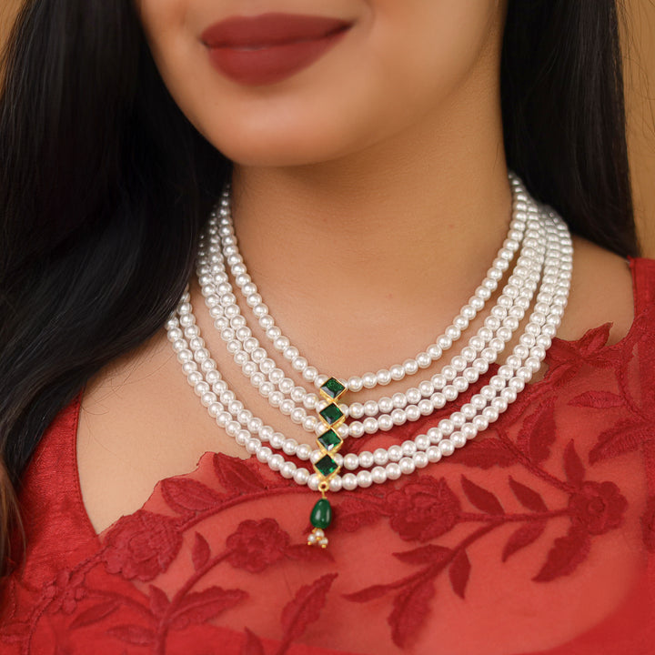 Abhisvara 5 Layer Glossy Diamond Pearl Neckpiece