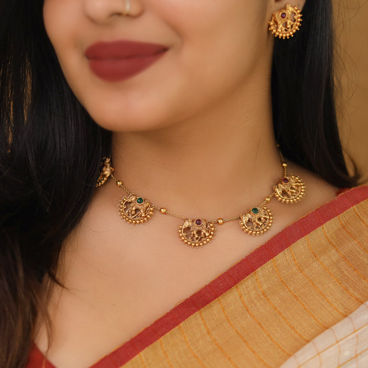 Vihana Gajavanthi Airavath Short Neckpiece With Earring