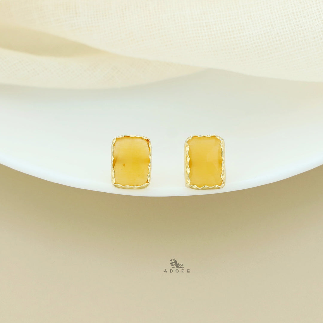 Evana Glossy Rectangle Stud
