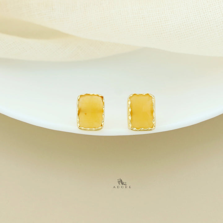 Evana Glossy Rectangle Stud