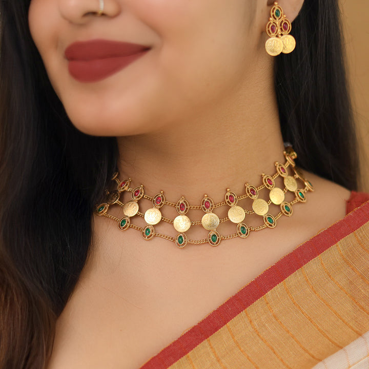 Harsika 3 Layer Oval Glossy Stone Kashi Choker With Earring