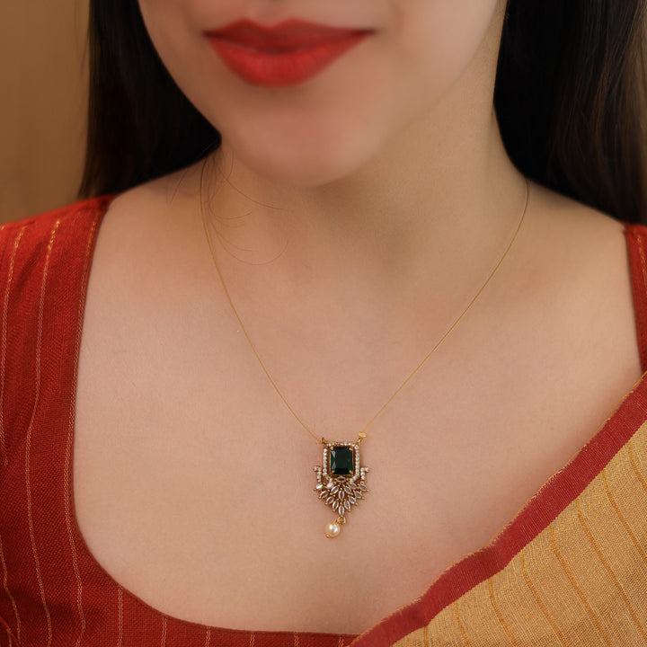 Dilsha AD Stone Pearl String Neckpiece