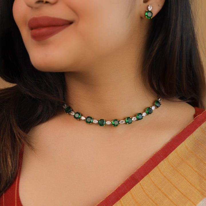 Vaidhehi Glossy Stone Short Neckpiece With Earring