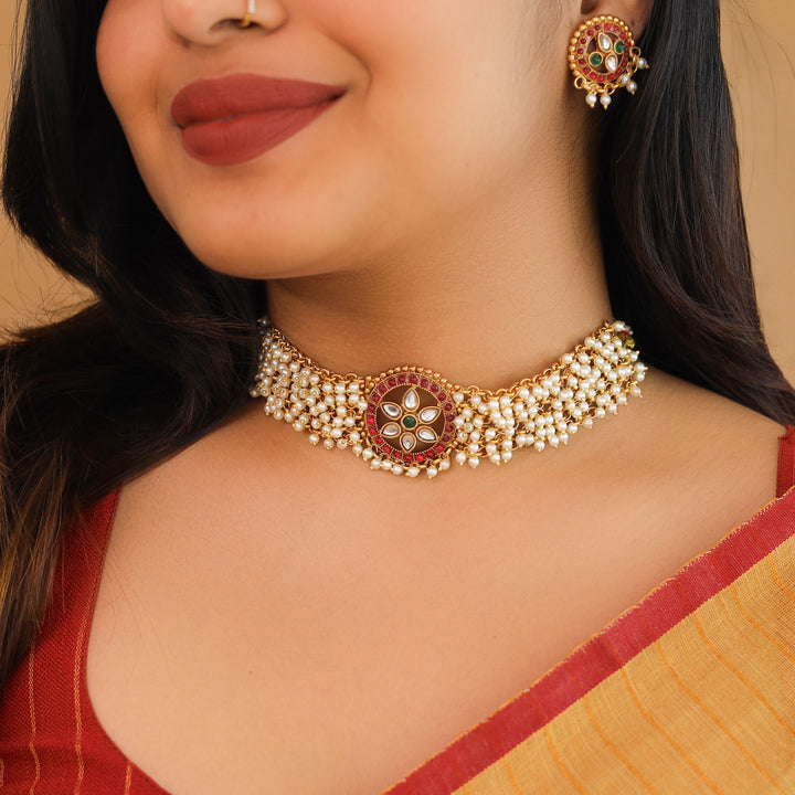 Dhrupatha Cluster Pearl Choker With Earring