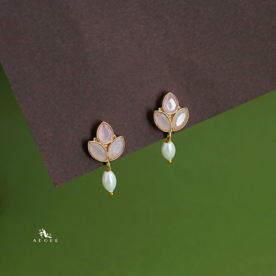 Tri Leaf Glossy Stone Pearl Earring