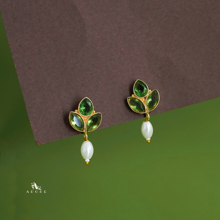 Tri Leaf Glossy Stone Pearl Earring