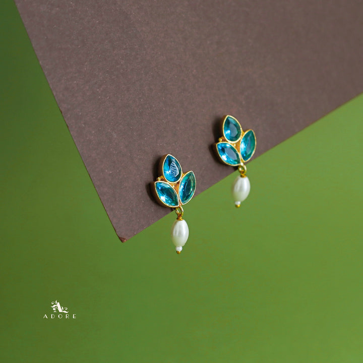 Tri Leaf Glossy Stone Pearl Earring