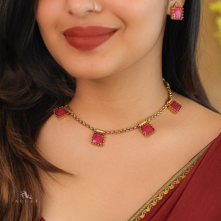 Kareena 5 Kemp Stone Short Neckpiece With Stud