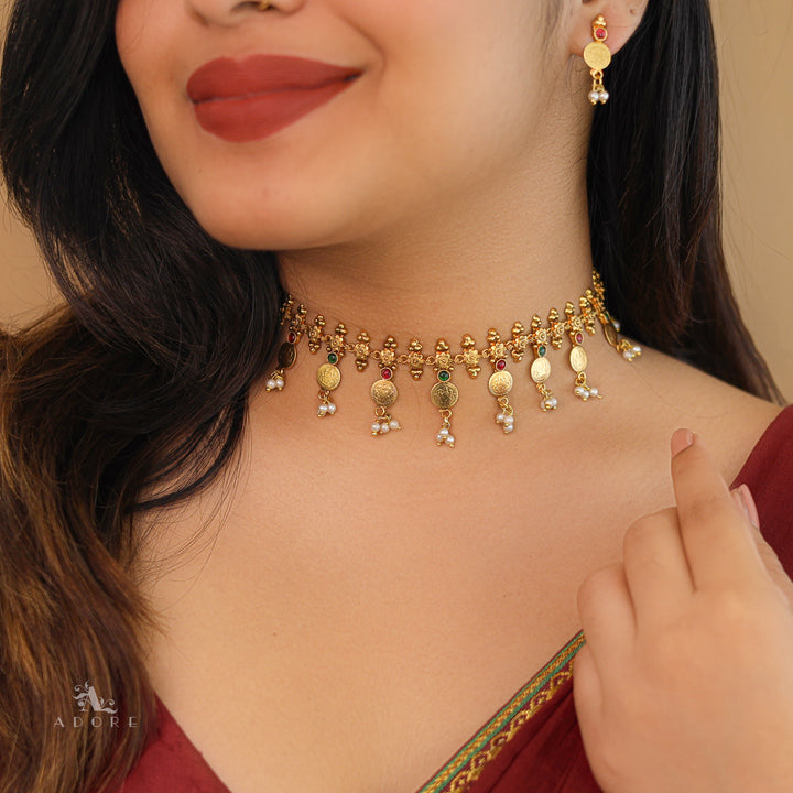 Thushara Kashi Pearl Short Neckpiece With Earring