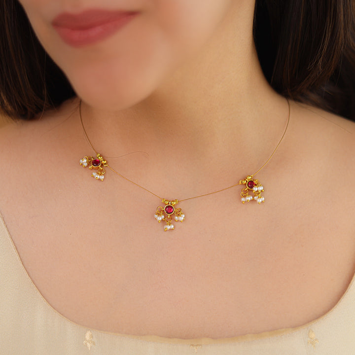 Vihara 3 Mini Circle Glossy Stone Pearl String Neckpiece