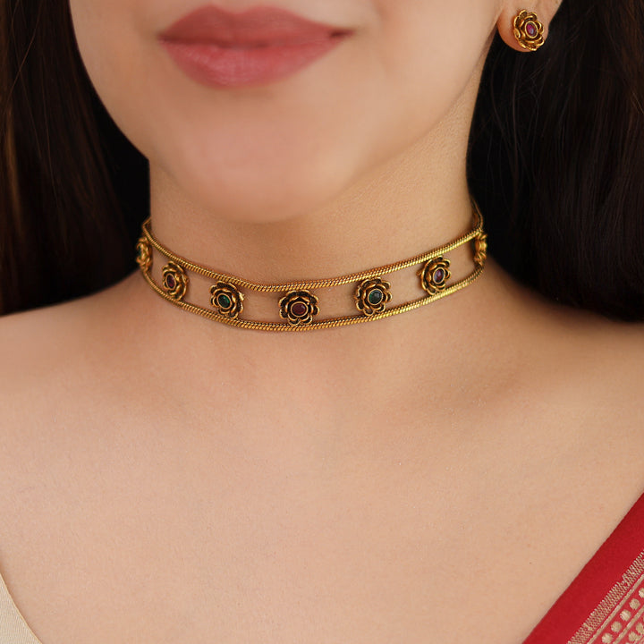 Krishnavi Maheera Flower Stone Choker With Stud
