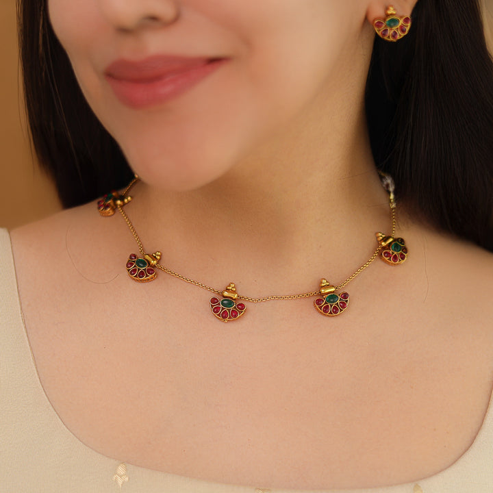 Anuradha Golden 5 Half Circle Short Neckpiece With Earring