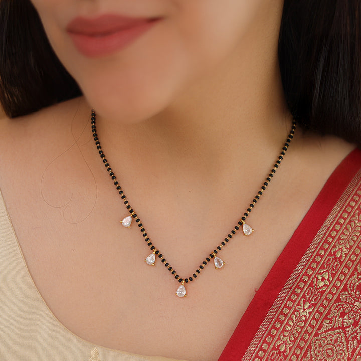 Kamini 5 Drop Stone Short Mangalsutra